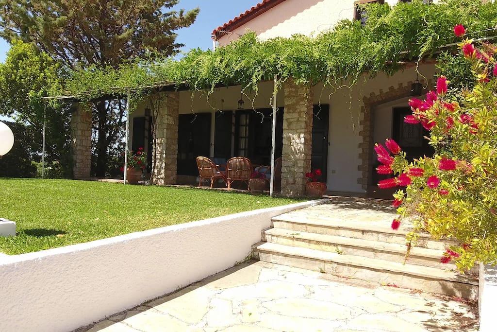 Orange Grove Villa Nea Tirins Exterior photo